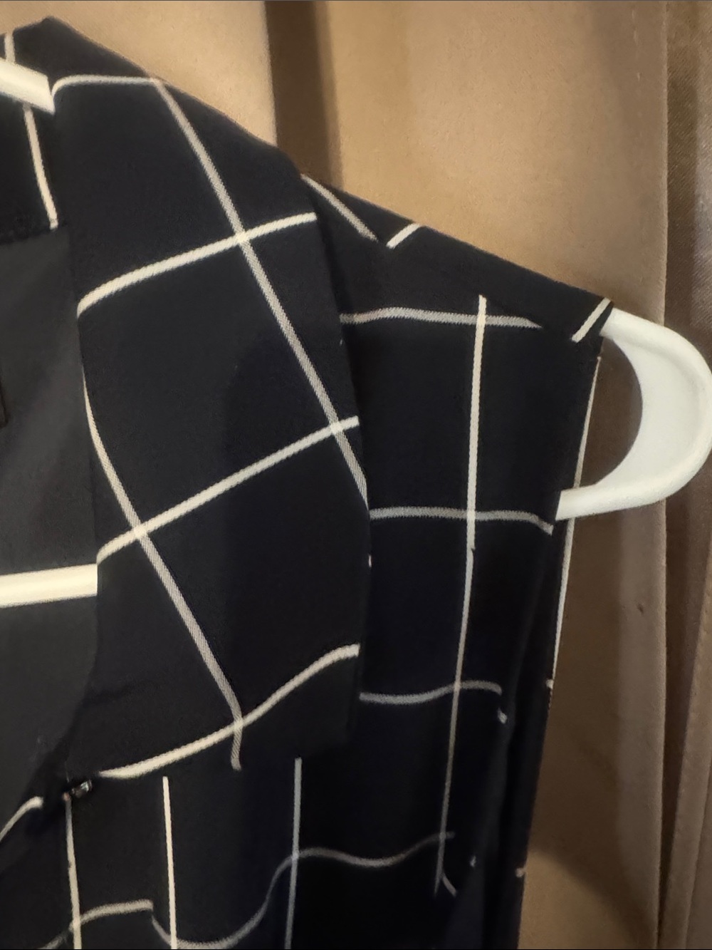 Maggy London Navy Blue and White Windowpane Sleeveless Maxi Shirtdress - Picture 4 of 10